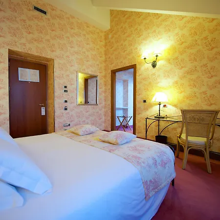 Western Crystal Palace 4* Turín