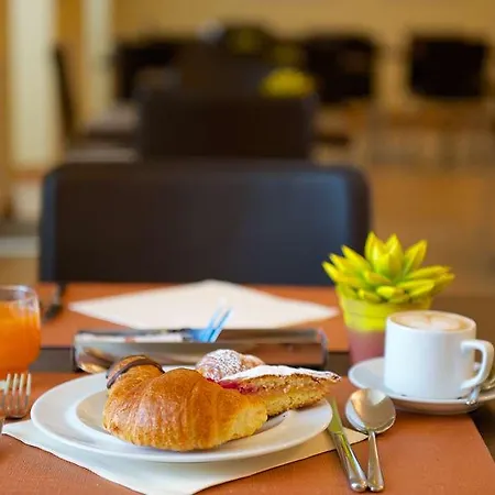 Western Crystal Palace 4* Turin