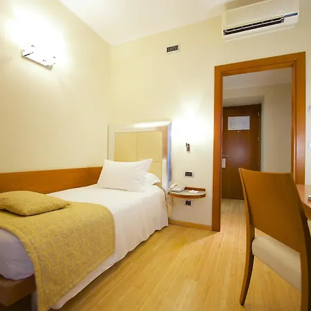 Western Crystal Palace Hotel Turin