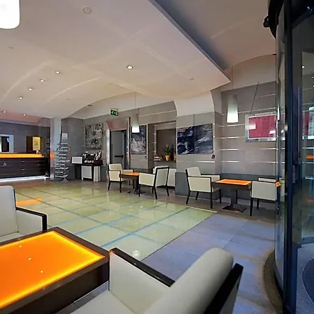 Western Crystal Palace 4* Turín