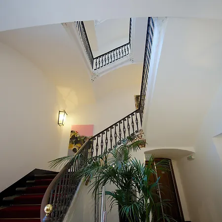 Western Crystal Palace 4* Turyn