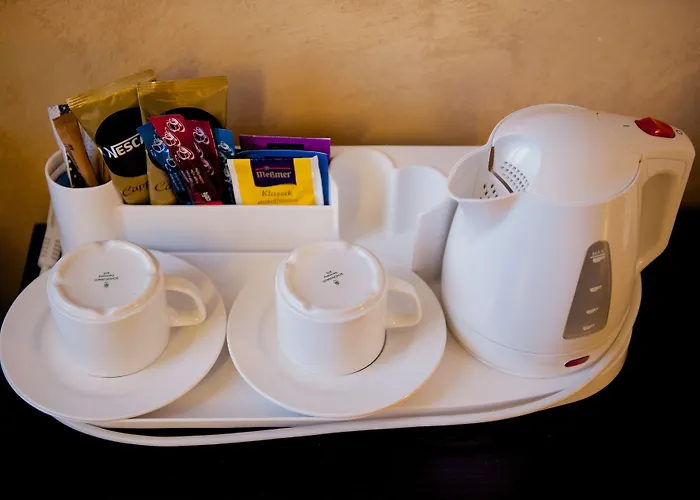 ベストウエスタン クリスタル パレス ホテル 4*