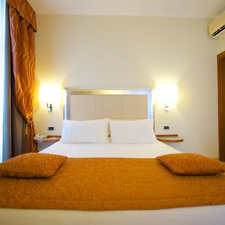 Western Crystal Palace 4* Turín